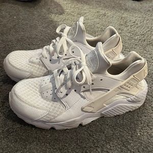 White Nike Huarache sneakers